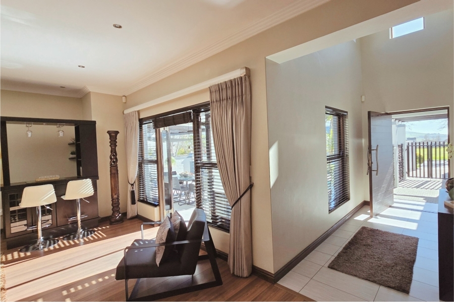 3 Bedroom Property for Sale in Graanendal Western Cape